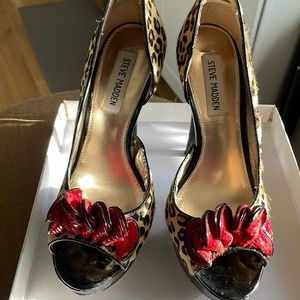 Steve Madden Crissyyl Leopard Heels